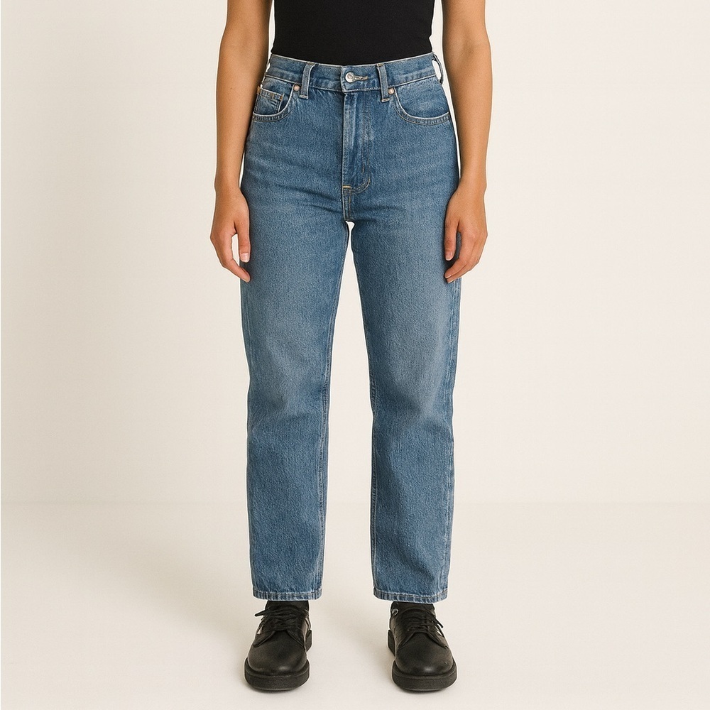 Topshop vintage denim straight leg high rise rigid button fly jeans W28 L30